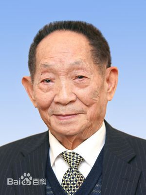 袁隆平--中国的“杂交水稻之父”，中国工程院院士